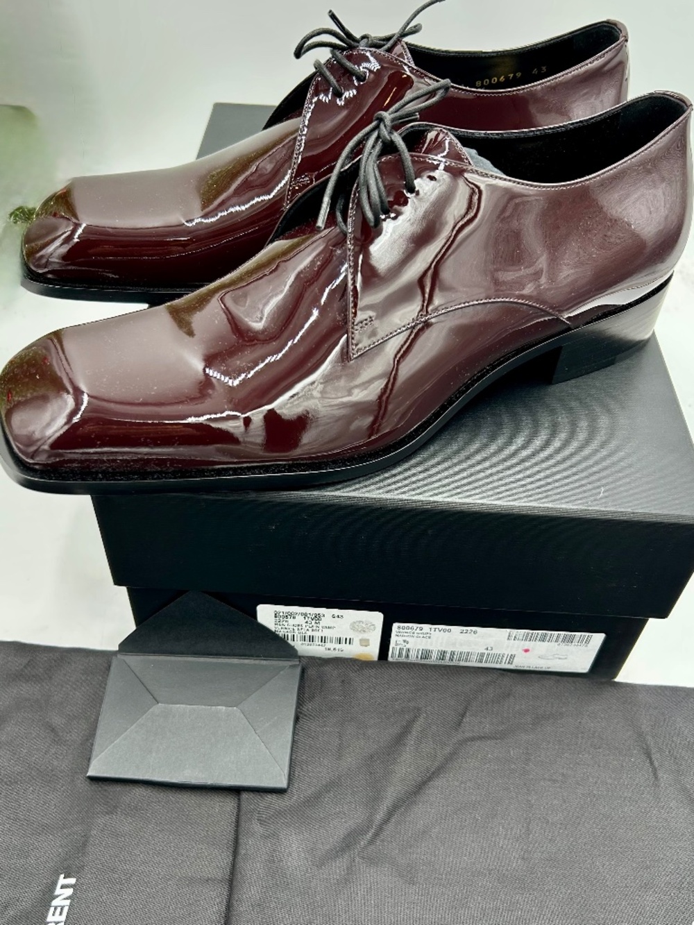 Men’s Saint Laurent “Jean” Patent Leather Derby Shoes. Size 43. Made in Italy.
